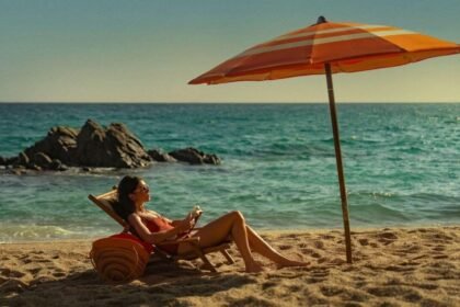 People We Meet on Vacation filmsandfacts.in